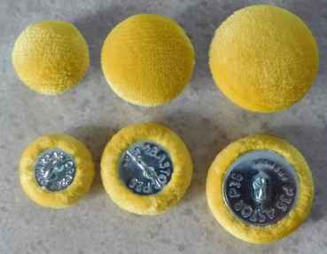 Polsterknöpfe mit Öse mit Mikrofaserstoff Gelb bezogen