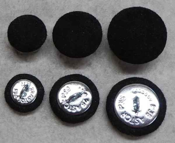 Polsterknöpfe mit Öse mit Mikrofaserstoff Schwarz bezogen
